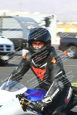 media/Apr-10-2022-SoCal Trackdays (Sun) [[f104b12566]]/Around the Pits/